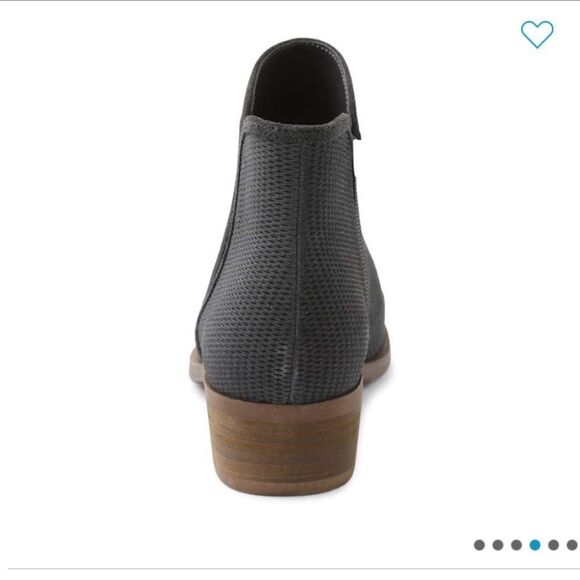NIB Kensie Gerona Perforated Suede Booties - Picture 4 of 7